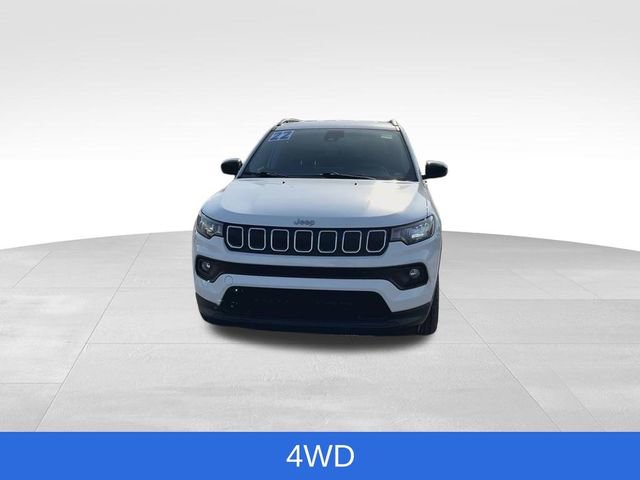 Used 2022 Jeep Compass Latitude video 3