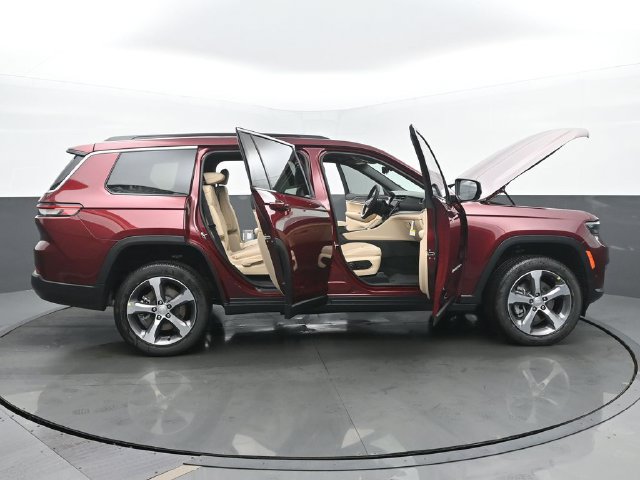 New 2025 Jeep Grand Cherokee L Limited w/ Luxury Tech Group II AWD/4WD image 59