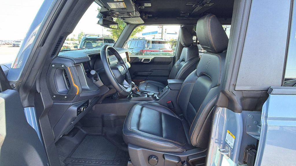 Used 2024 Ford Bronco Badlands AWD/4WD image 32