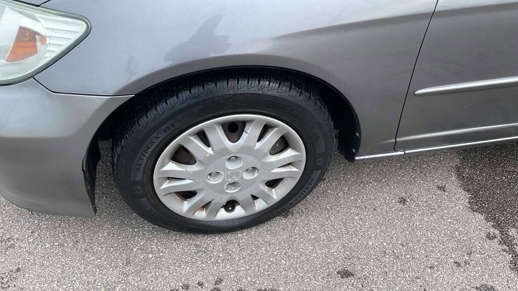 Used 2004 Honda Civic LX image 10