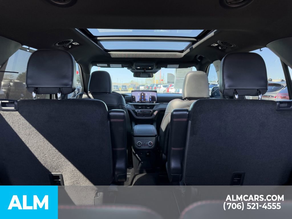 Used 2025 Ford Explorer ST image 23