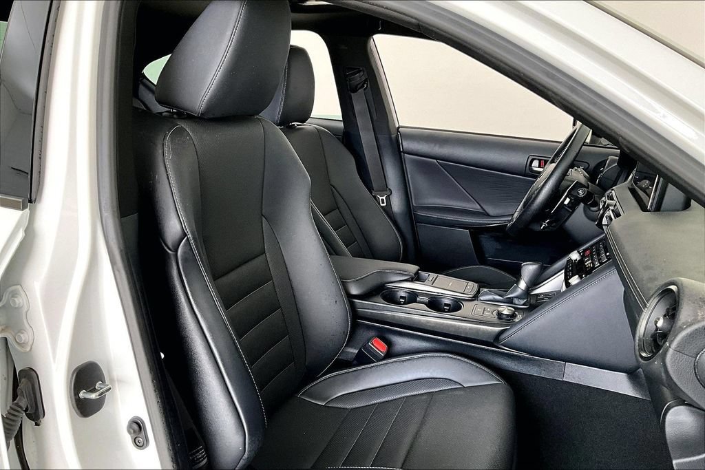Used 2025 Lexus IS 500 w/ Accessory Package RWD image 8