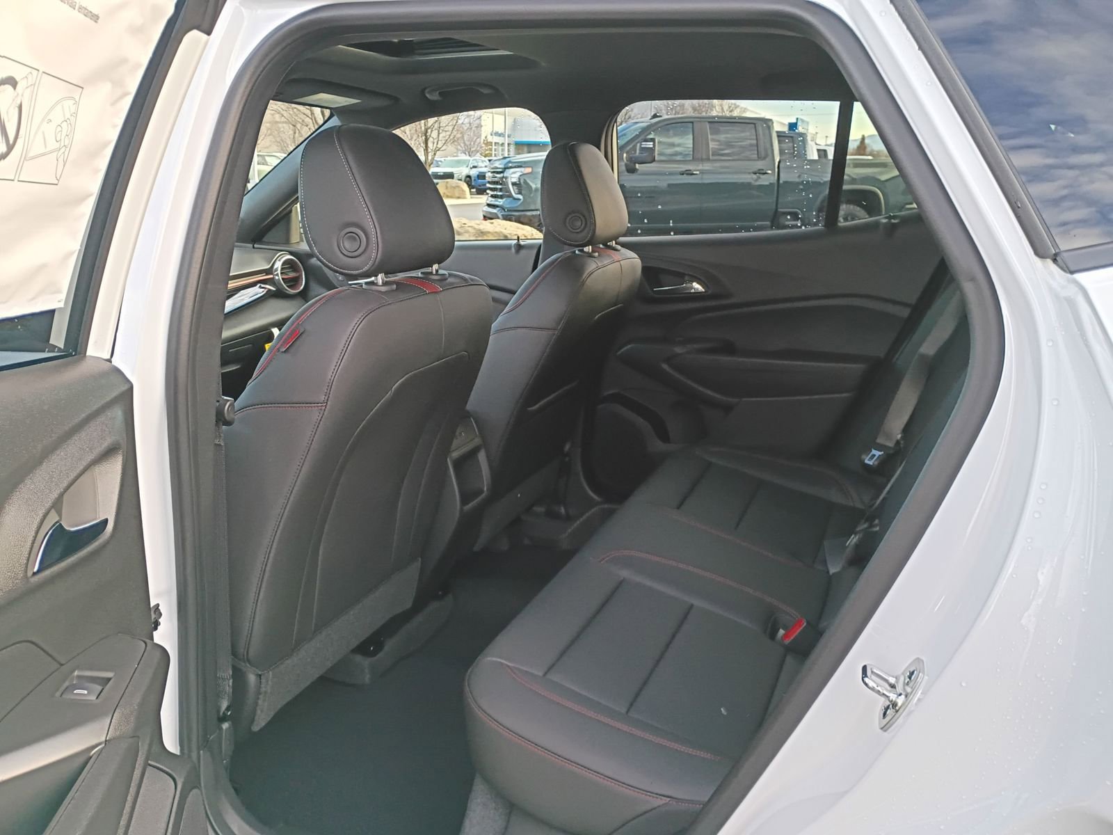 New 2026 Chevrolet Trax RS w/ Sunroof Package image 25