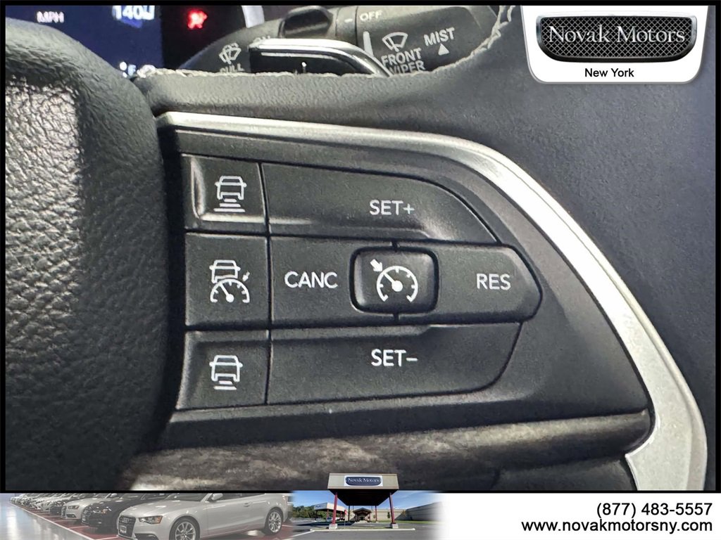 Used 2023 Jeep Grand Cherokee L Limited image 18