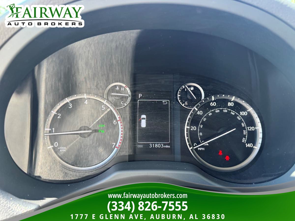 Used 2023 Lexus GX 460 Premium w/ Accessory Package AWD/4WD image 21