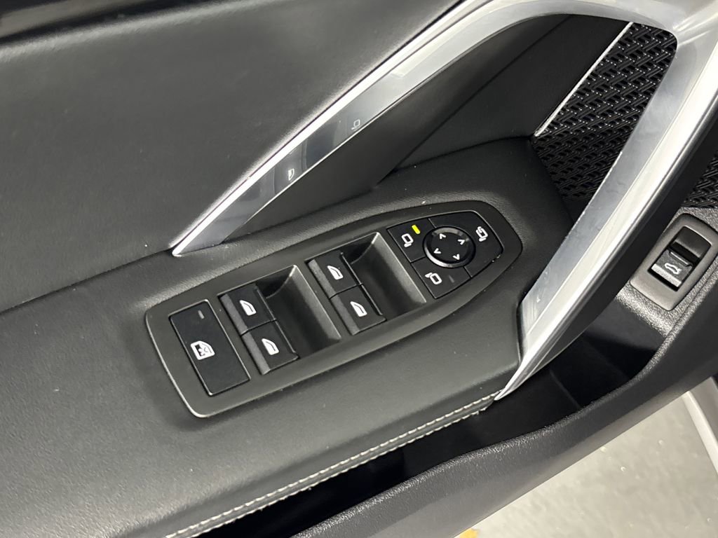 Used 2025 BMW X1 xDrive28i w/ Convenience Package image 11