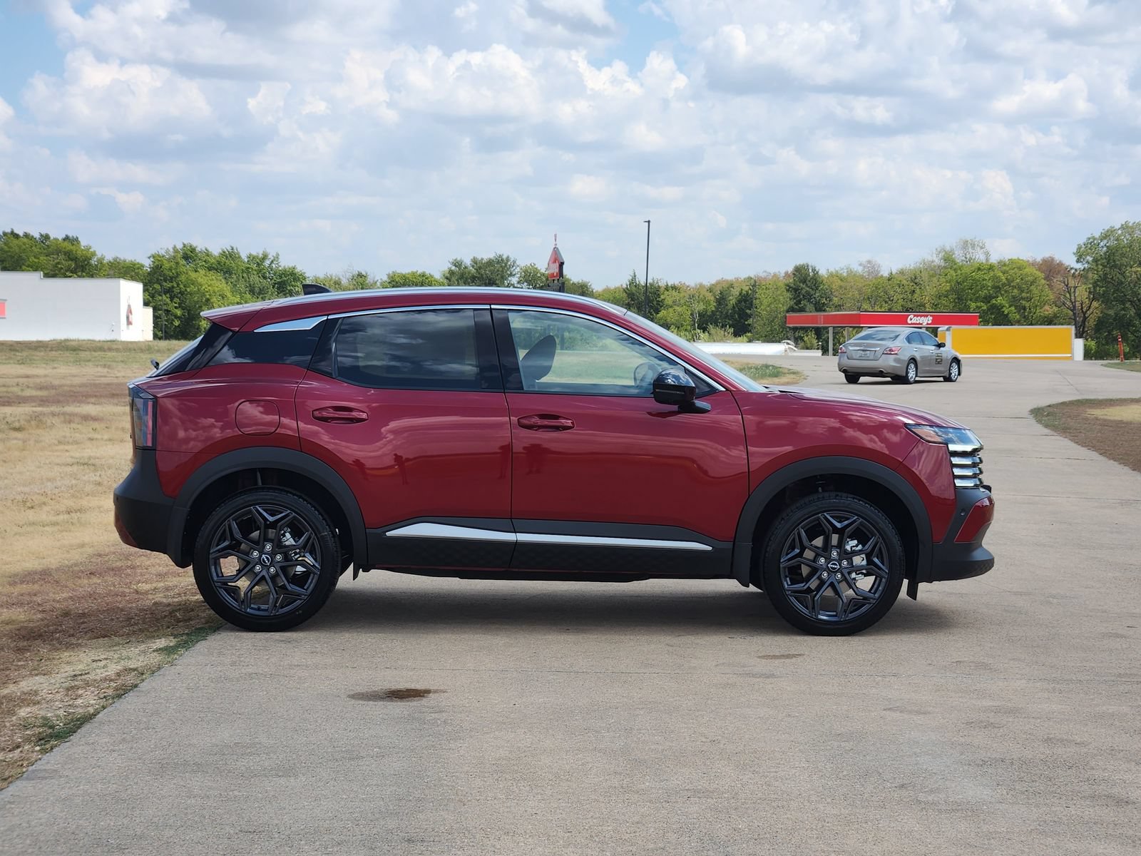 New 2027 Nissan Kicks SR AWD/4WD image 7