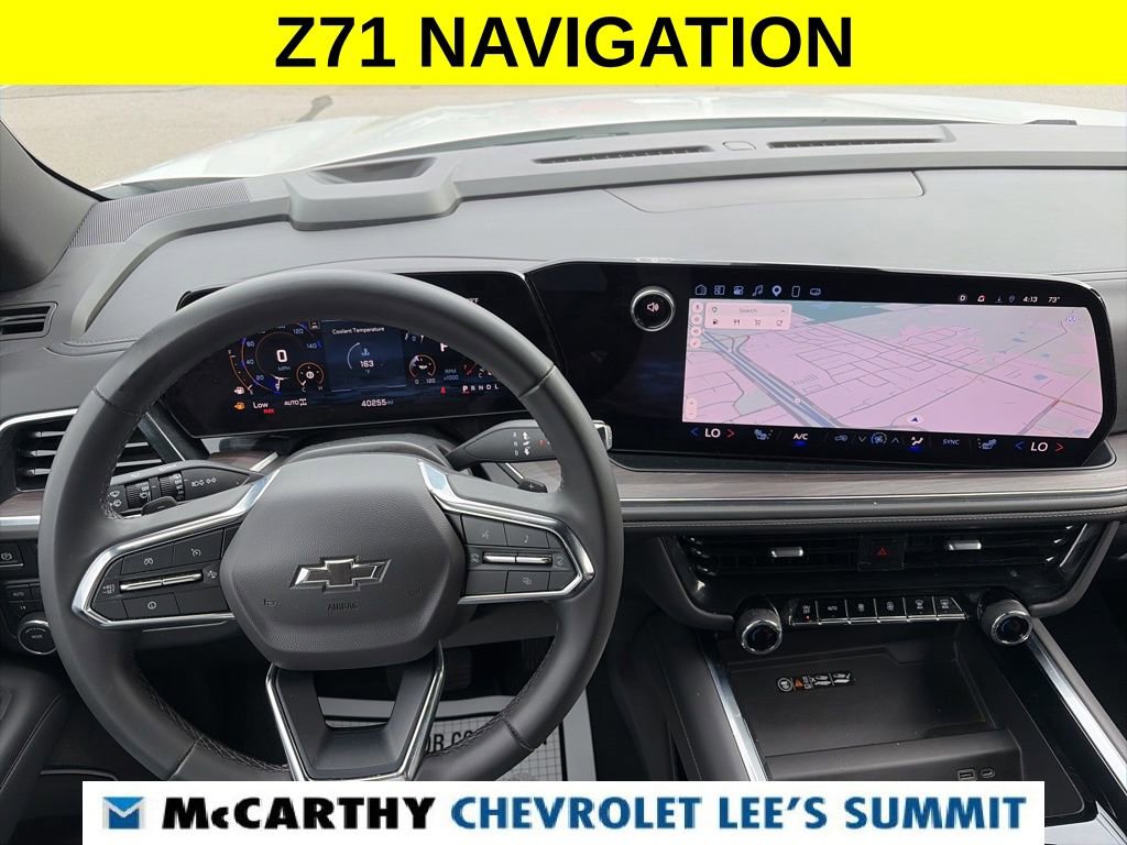 Used 2025 Chevrolet Suburban Z71 AWD/4WD image 23