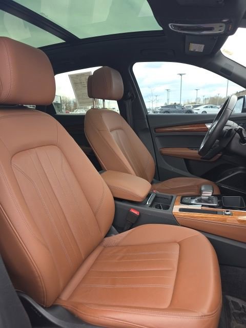 Used 2022 Audi Q5 2.0T Premium Plus image 12
