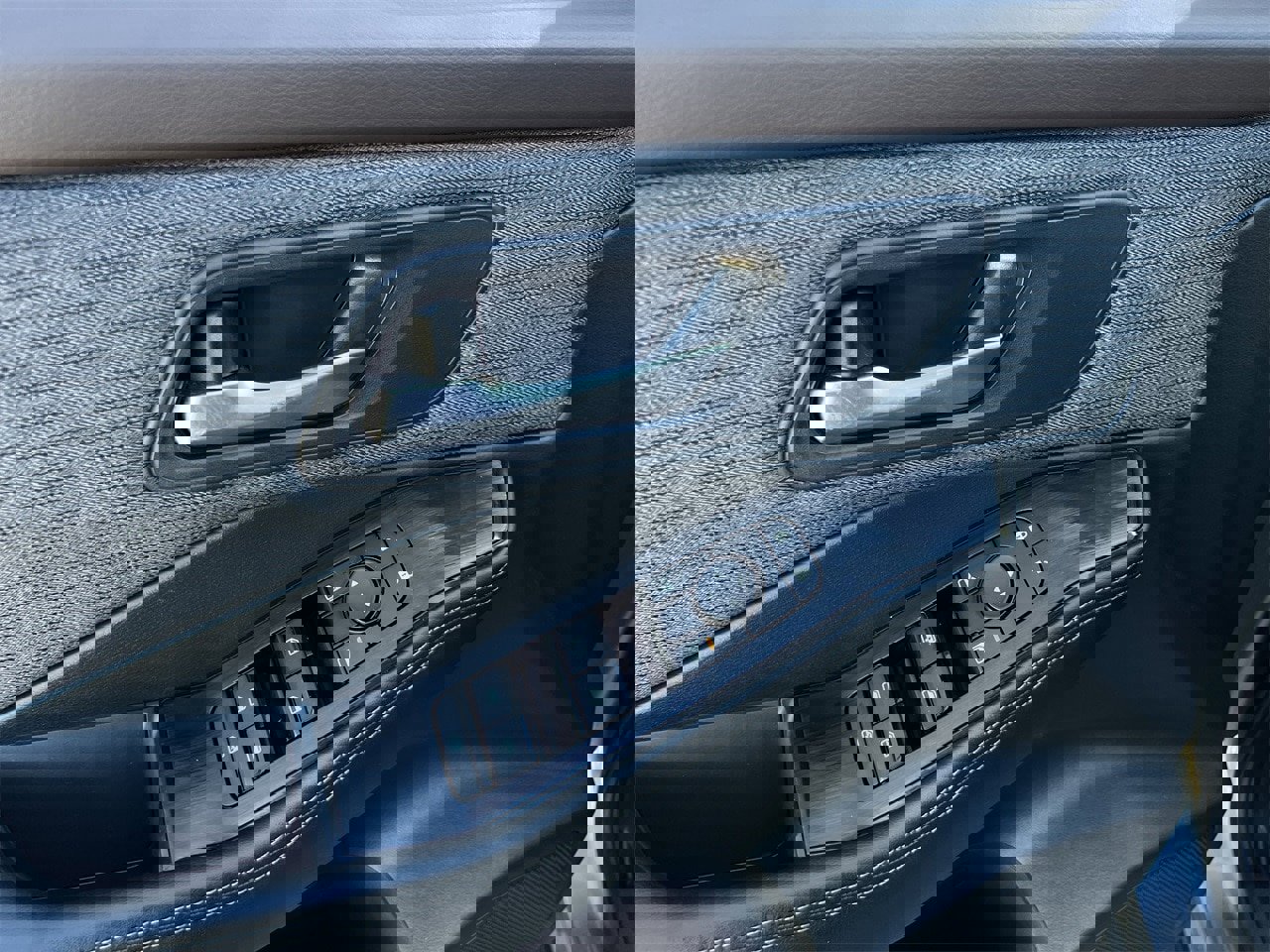 Certified 2023 Nissan Rogue SV image 23