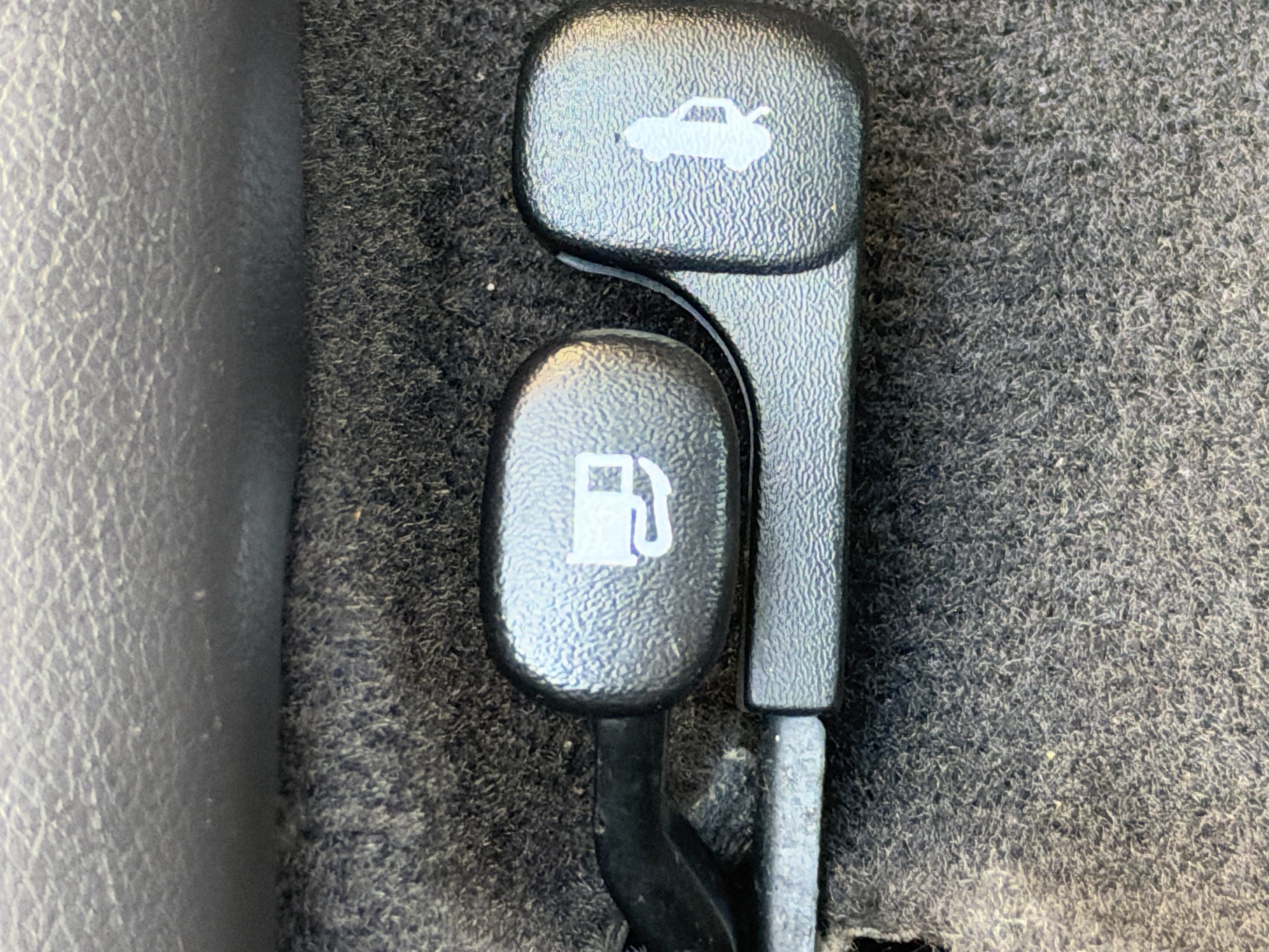 Used 2012 Hyundai Elantra Limited FWD image 39