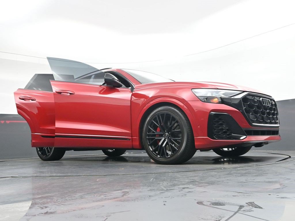 Used 2024 Audi SQ8 Prestige AWD/4WD image 41