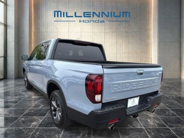 Certified 2025 Honda Ridgeline Sport image 15
