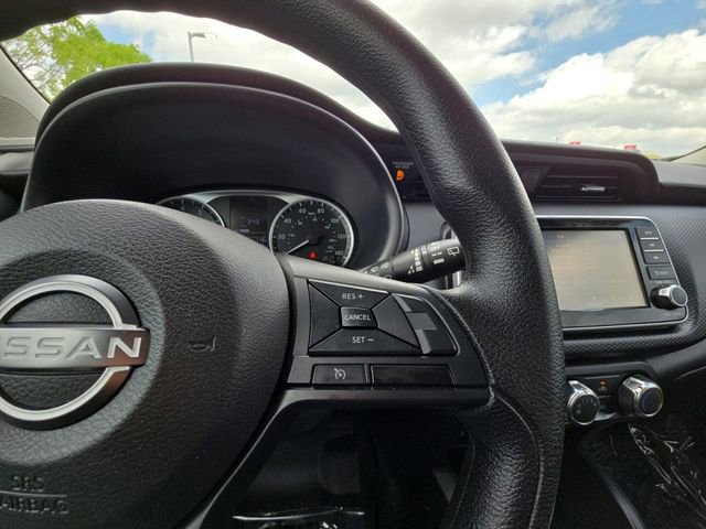 Used 2025 Nissan Kicks Play S image 12