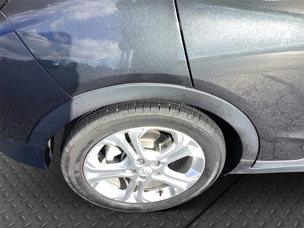 Used 2017 Chevrolet Bolt LT image 24