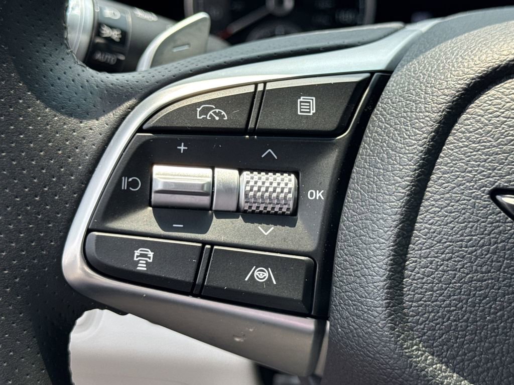 New 2025 Genesis G70 2.5T image 25