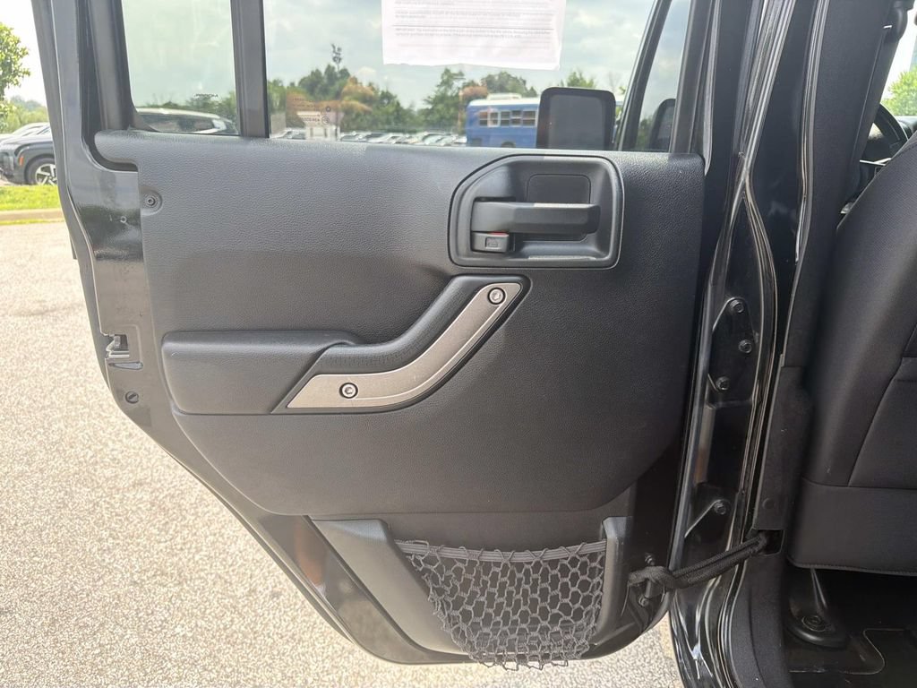 Used 2016 Jeep Wrangler Unlimited Sport w/ Quick Order Package 24S AWD/4WD image 18