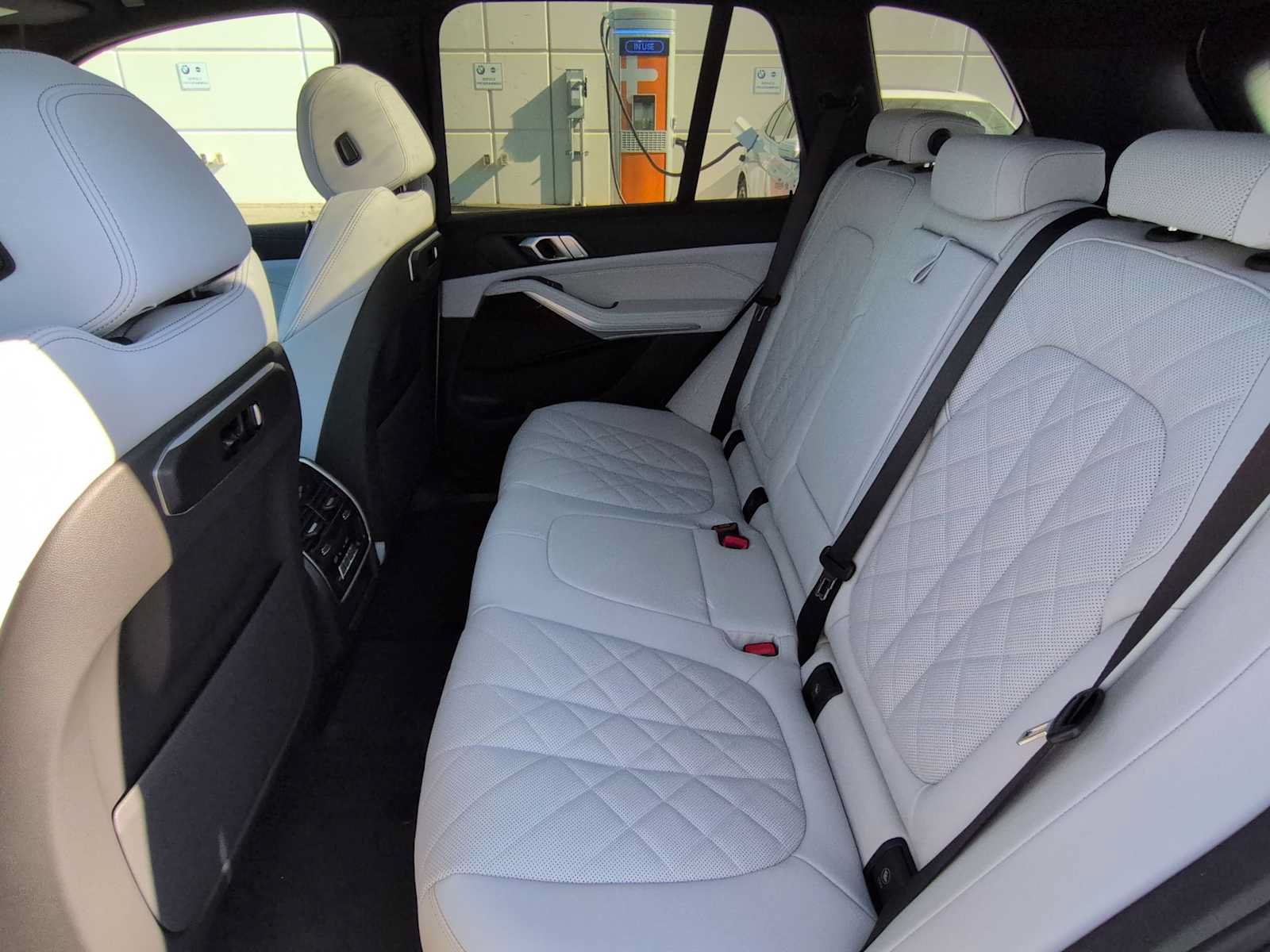 Used 2026 BMW X5 xDrive40i w/ M Sport Package AWD/4WD image 21