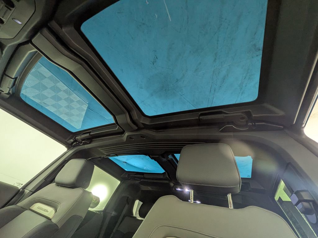 Certified 2025 GMC Hummer EV 3X image 34