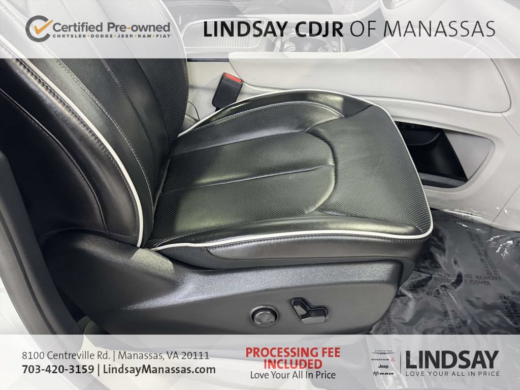 Used 2023 Chrysler Pacifica Limited FWD image 14