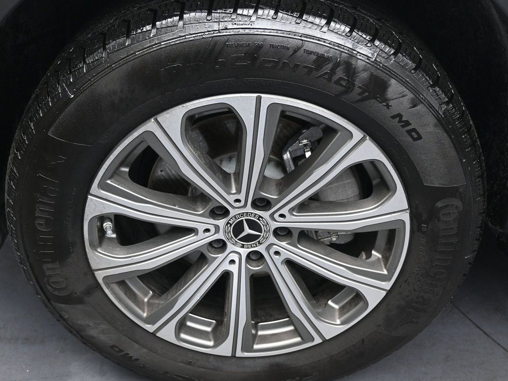 Used 2024 Mercedes-Benz GLC 300 4MATIC image 39