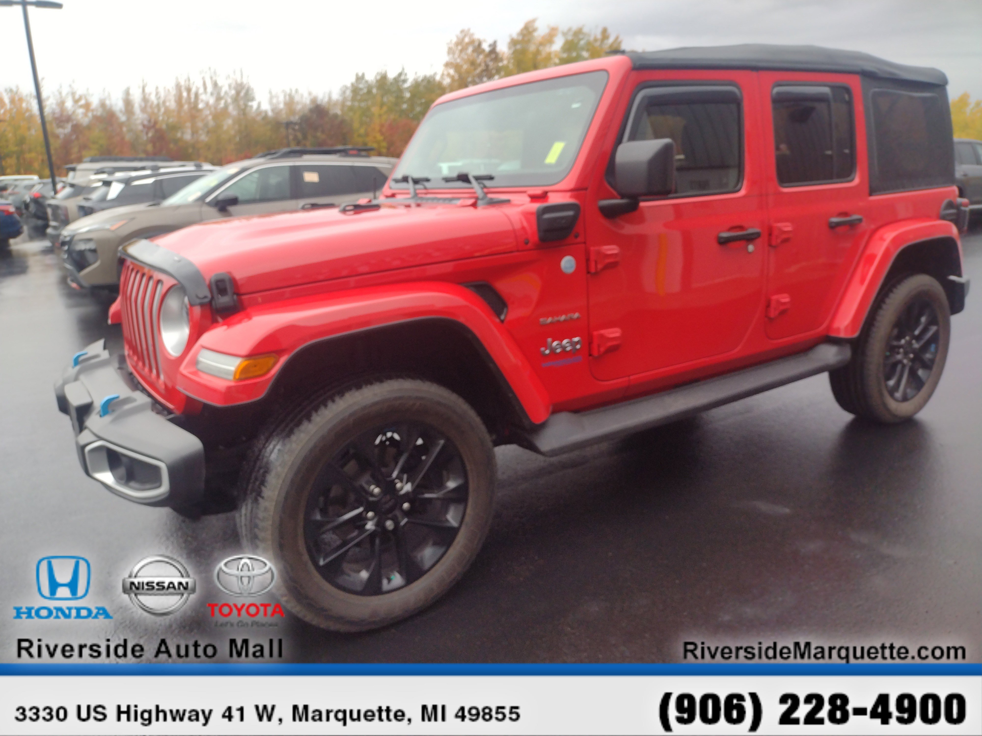Used 2022 Jeep Wrangler Unlimited Sahara image 3