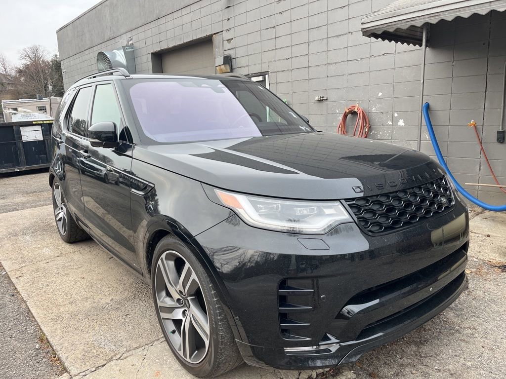 Used 2022 Land Rover Discovery HSE R-Dynamic image 1