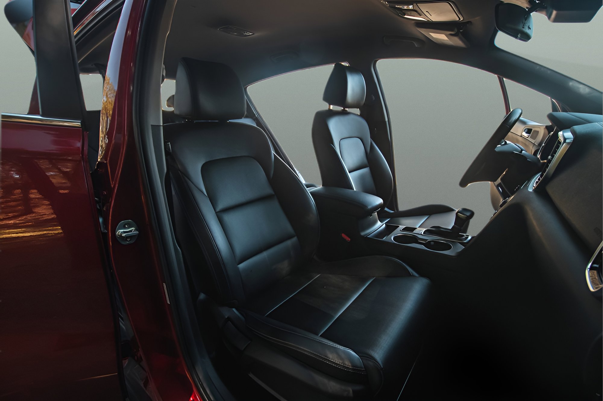 Used 2021 Kia Sportage EX image 11