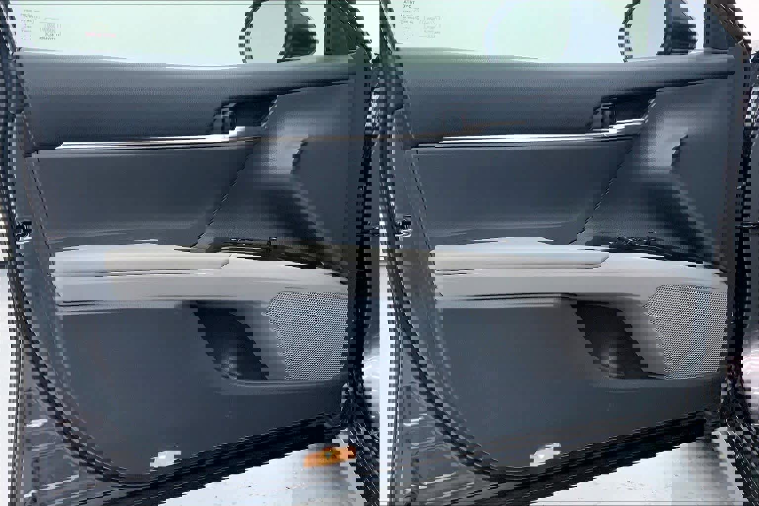 Used 2018 Toyota Camry LE image 19