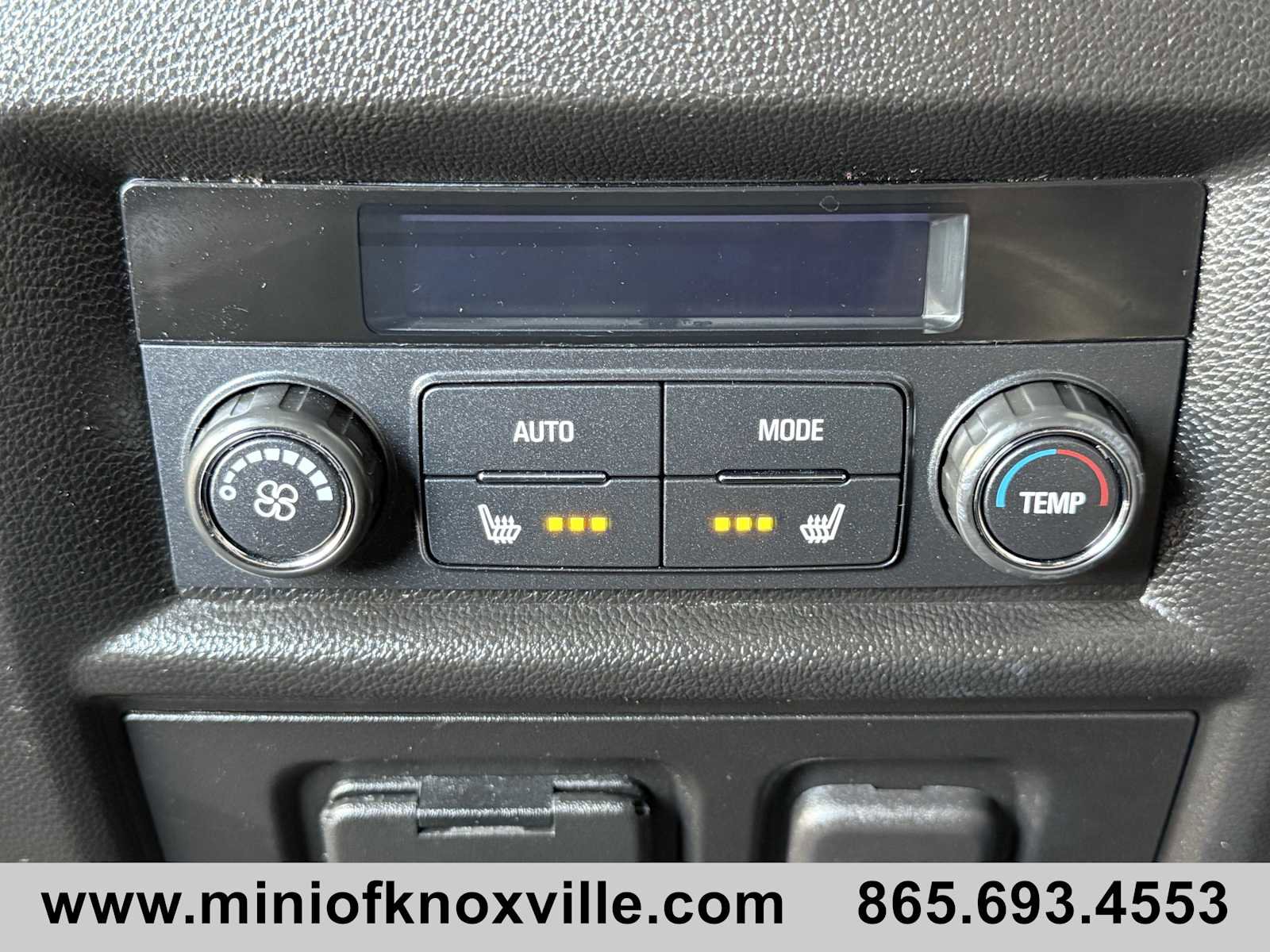 Used 2022 Chevrolet Traverse Premier image 34