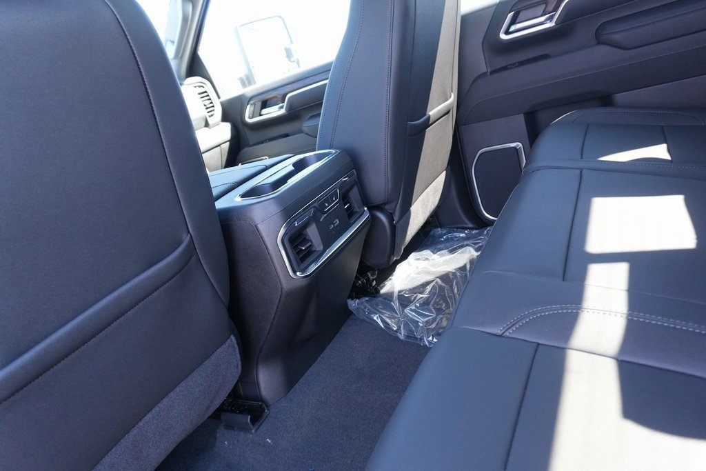New 2025 GMC Sierra 2500 SLT w/ SLT Premium Package image 33