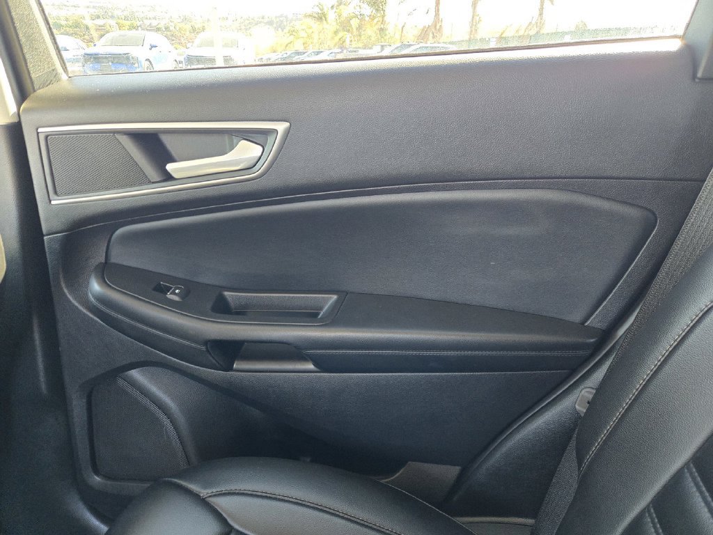 Used 2022 Ford Edge SEL AWD/4WD image 11