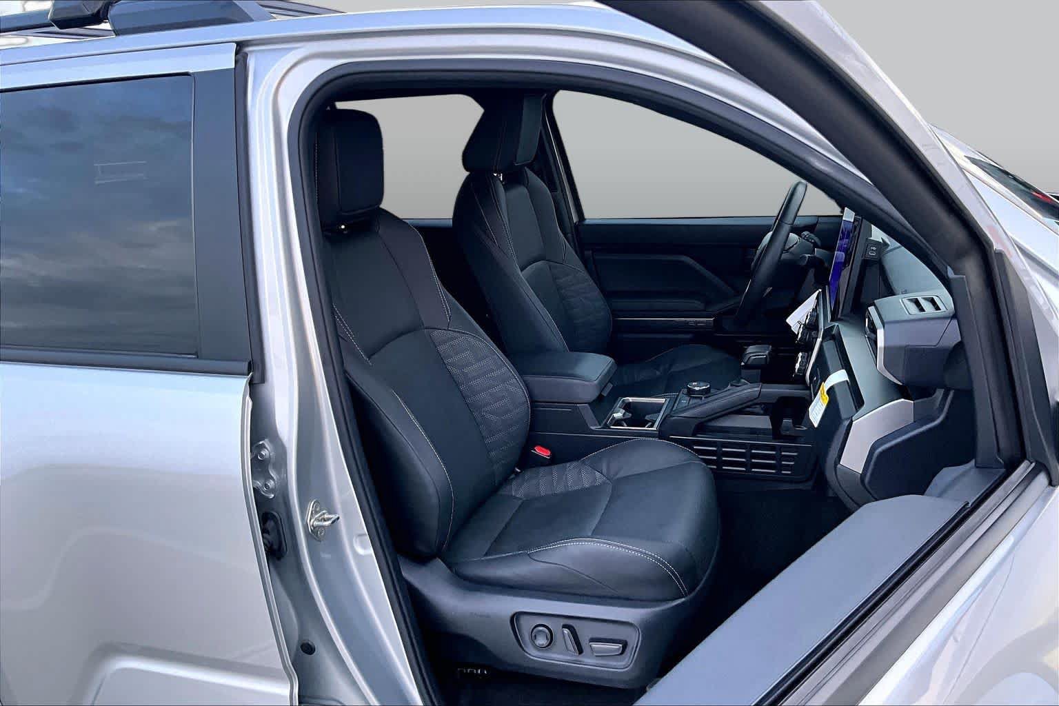 Used 2025 Toyota 4Runner TRD Sport Premium RWD image 9
