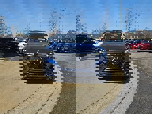 Used 2023 Mercedes-Benz EQS 450+ 4MATIC SUV w/ AMG Line Exterior Package image 4