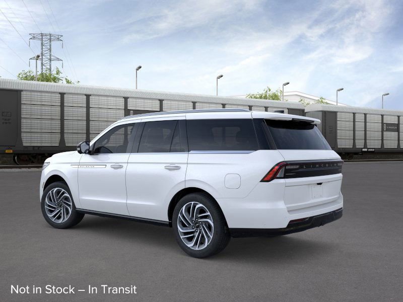 New 2025 Lincoln Navigator Reserve image 4