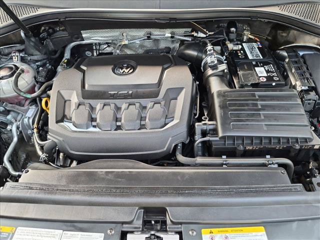 Used 2021 Volkswagen Tiguan SE w/ Panoramic Sunroof Package AWD/4WD image 24