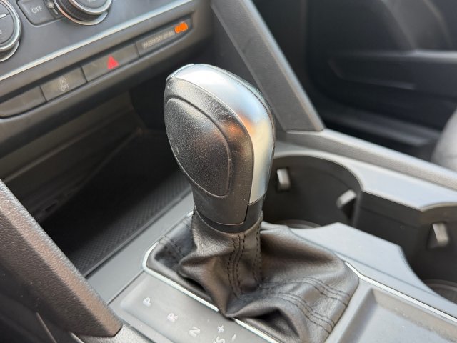 Used 2020 Volkswagen Atlas Cross Sport SE w/ Towing Package FWD image 30