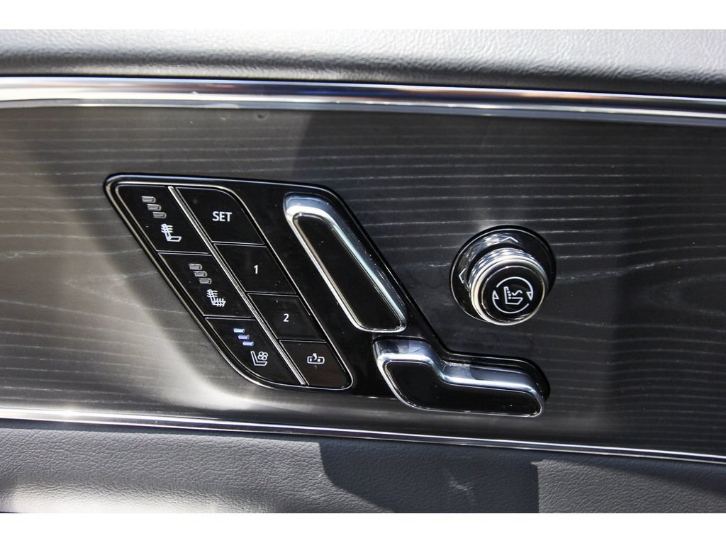 Used 2024 Cadillac Lyriq Sport w/ LPO, Floor Liner Package AWD/4WD image 26