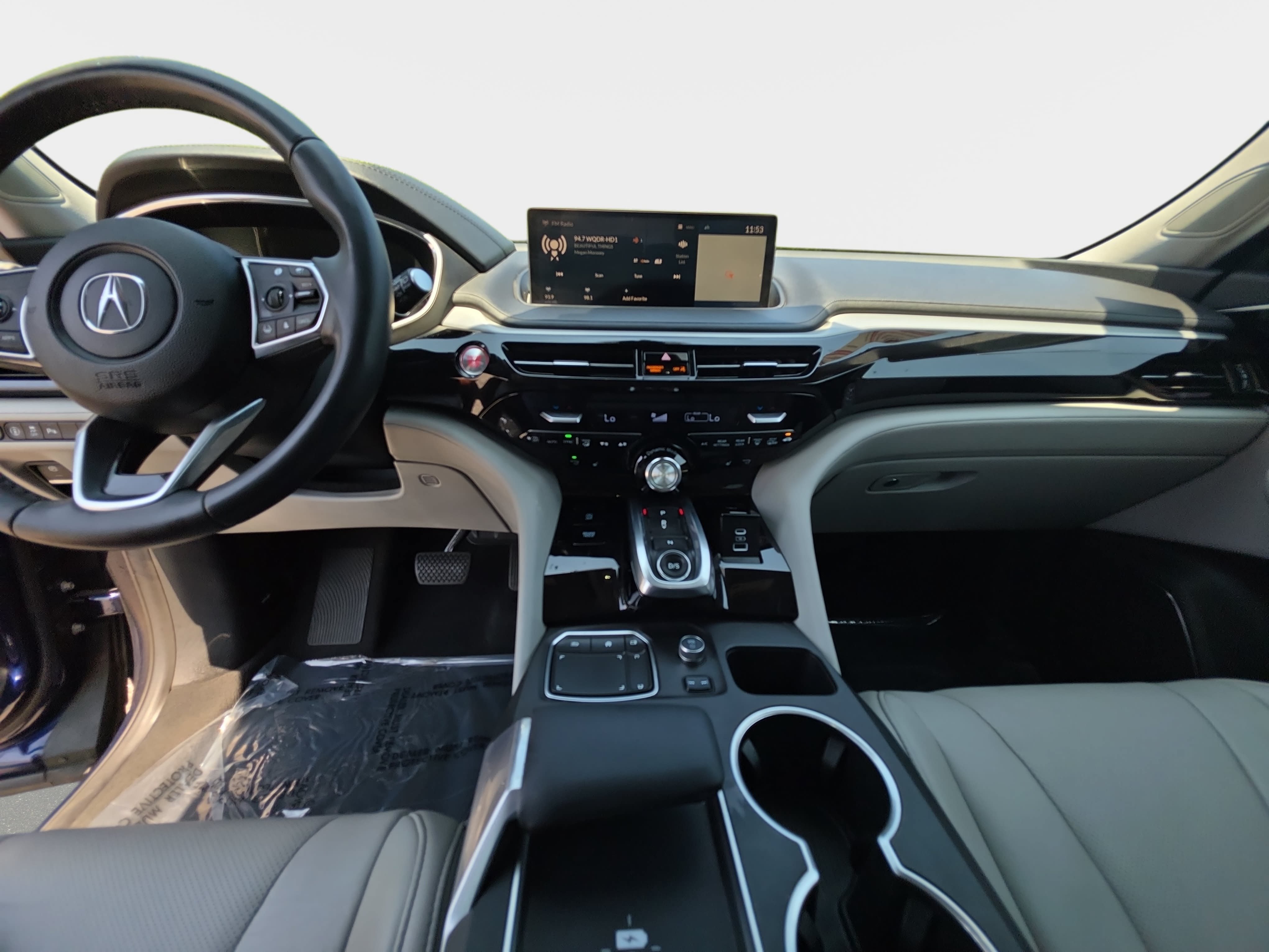 Used 2023 Acura MDX SH-AWD w/ Technology Package image 22