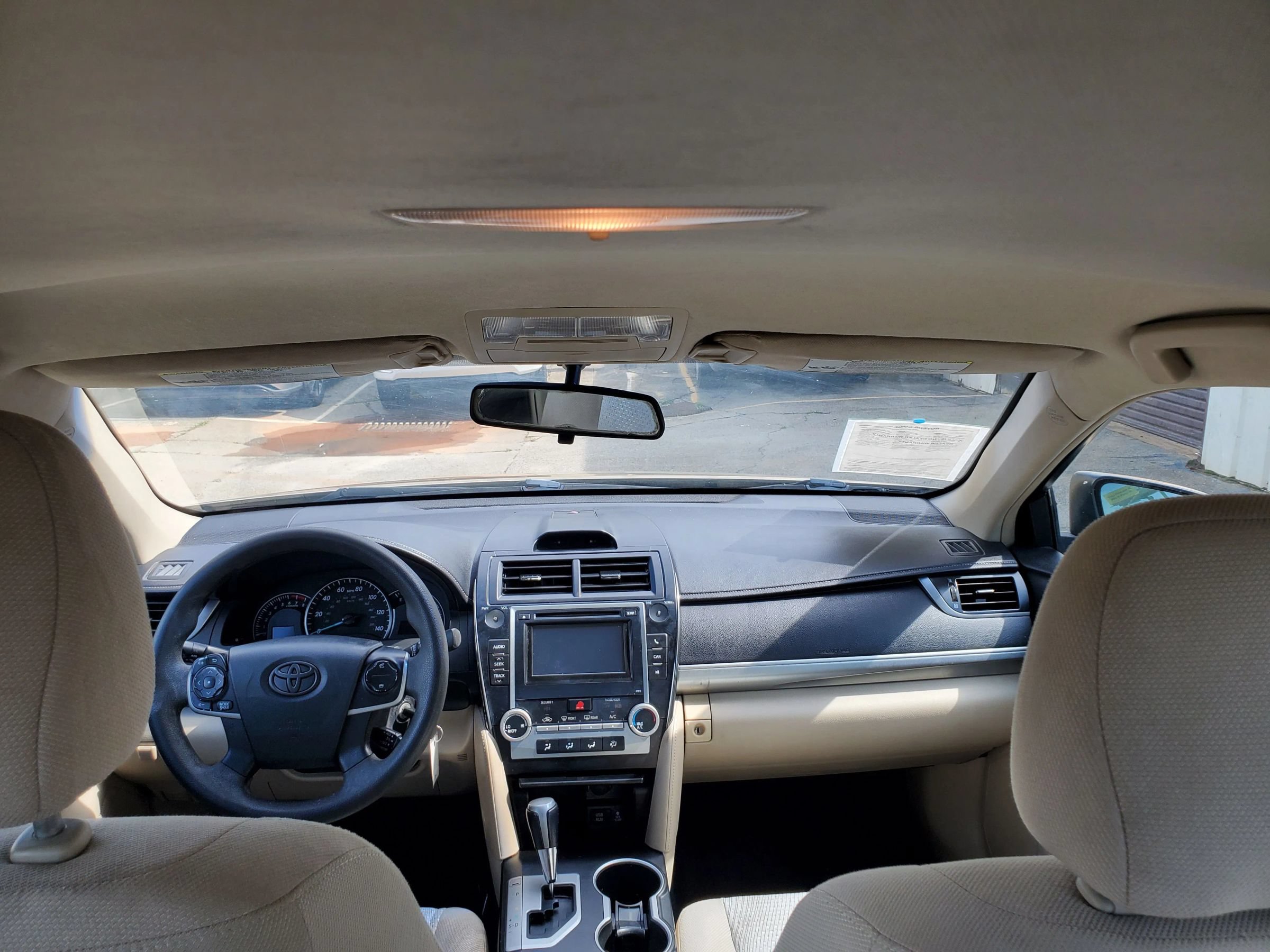 Used 2012 Toyota Camry LE FWD image 30