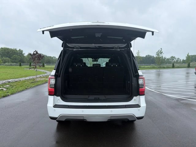 Used 2019 Ford Expedition Limited w/ Equipment Group 302A AWD/4WD image 11