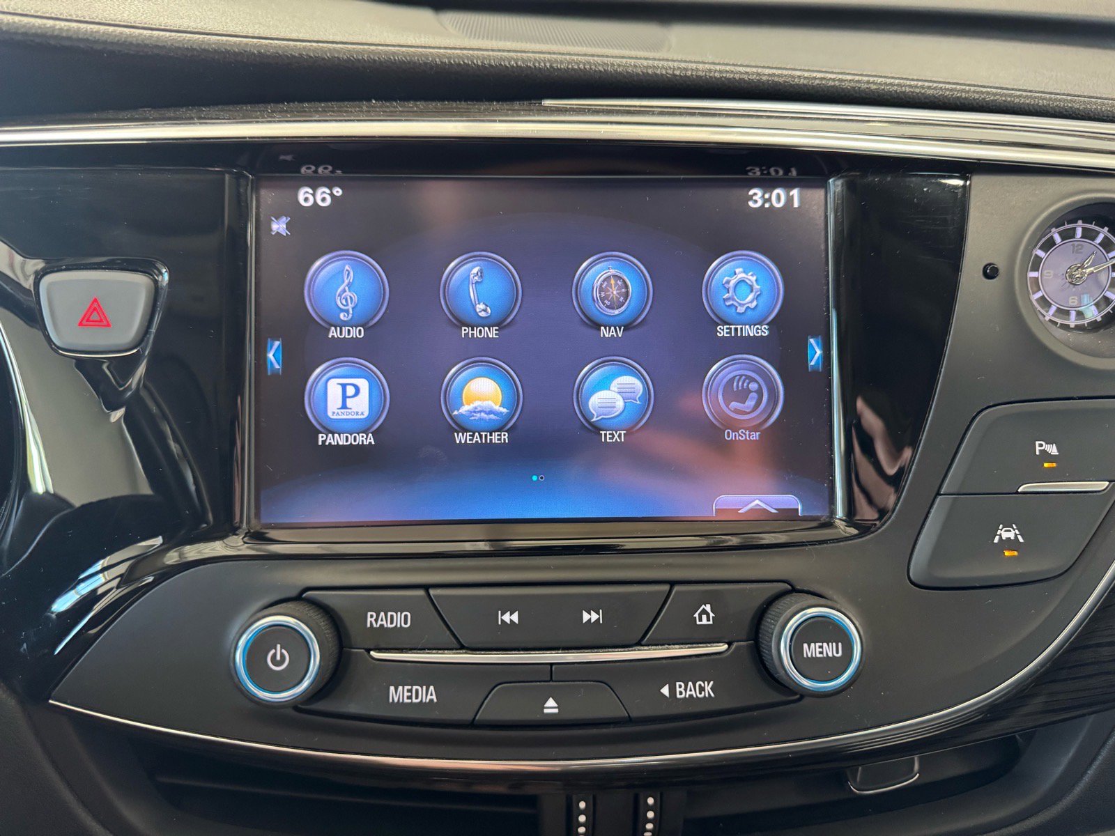 Used 2016 Buick Envision Premium AWD/4WD image 23