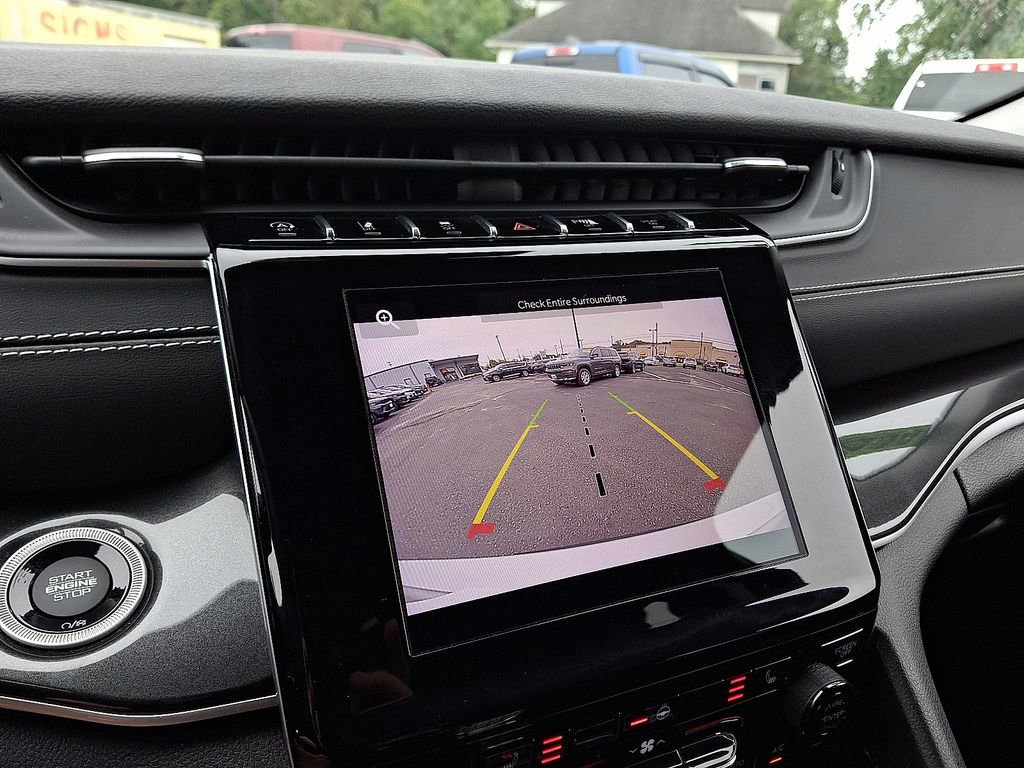 Used 2022 Jeep Grand Cherokee L Laredo w/ Luxury Tech Group I image 18