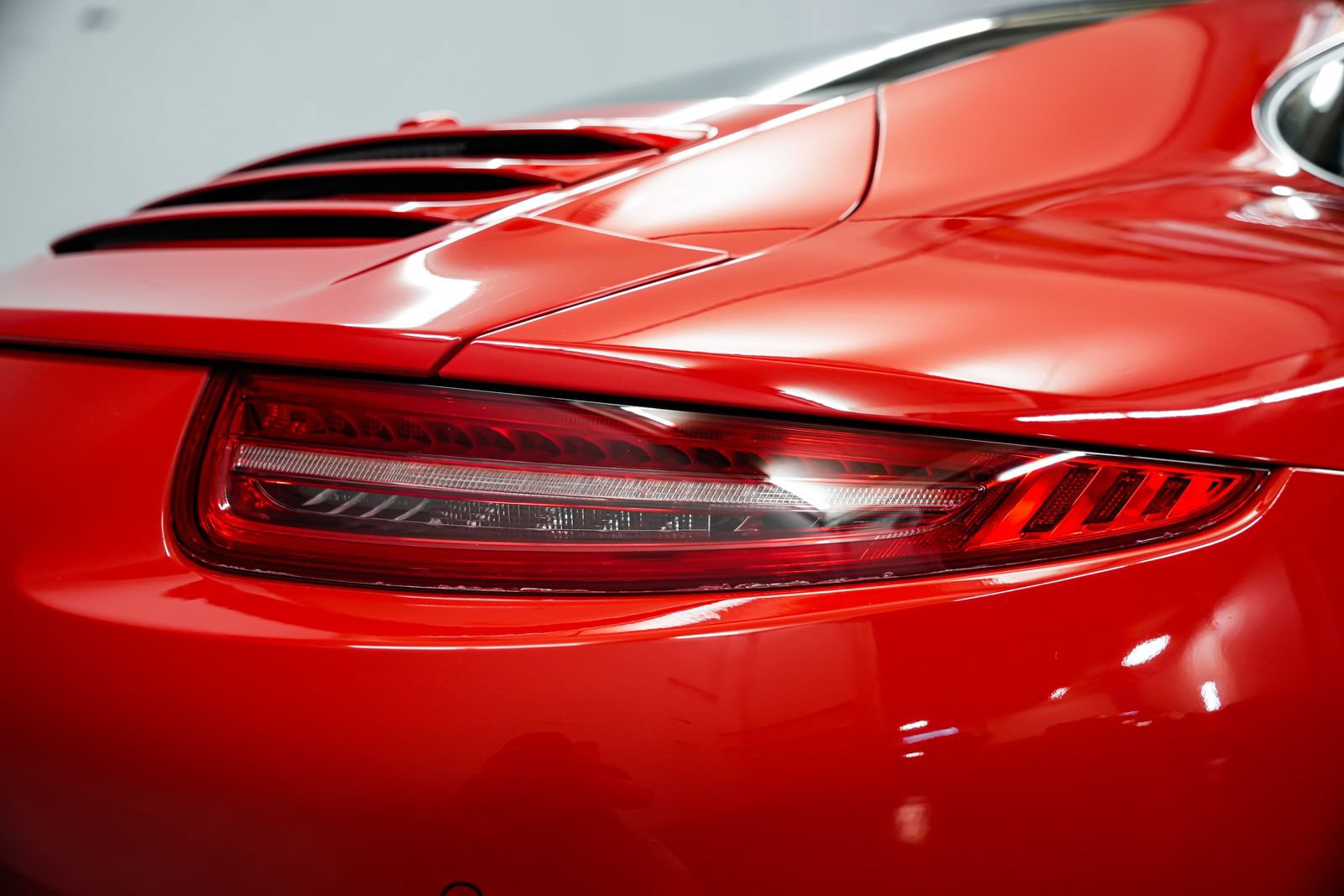 Used 2014 Porsche 911 Carrera RWD image 35