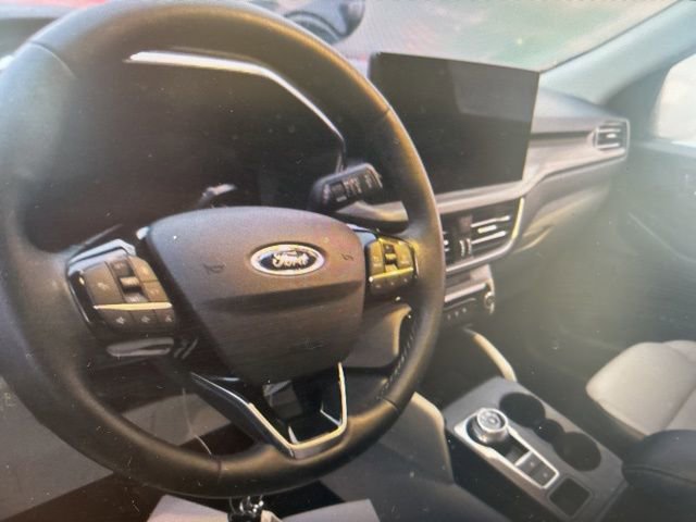 Used 2025 Ford Escape Platinum image 22
