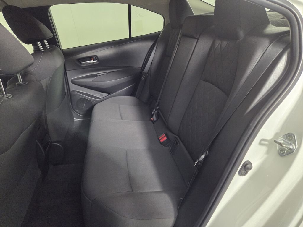 Used 2020 Toyota Corolla LE FWD image 24