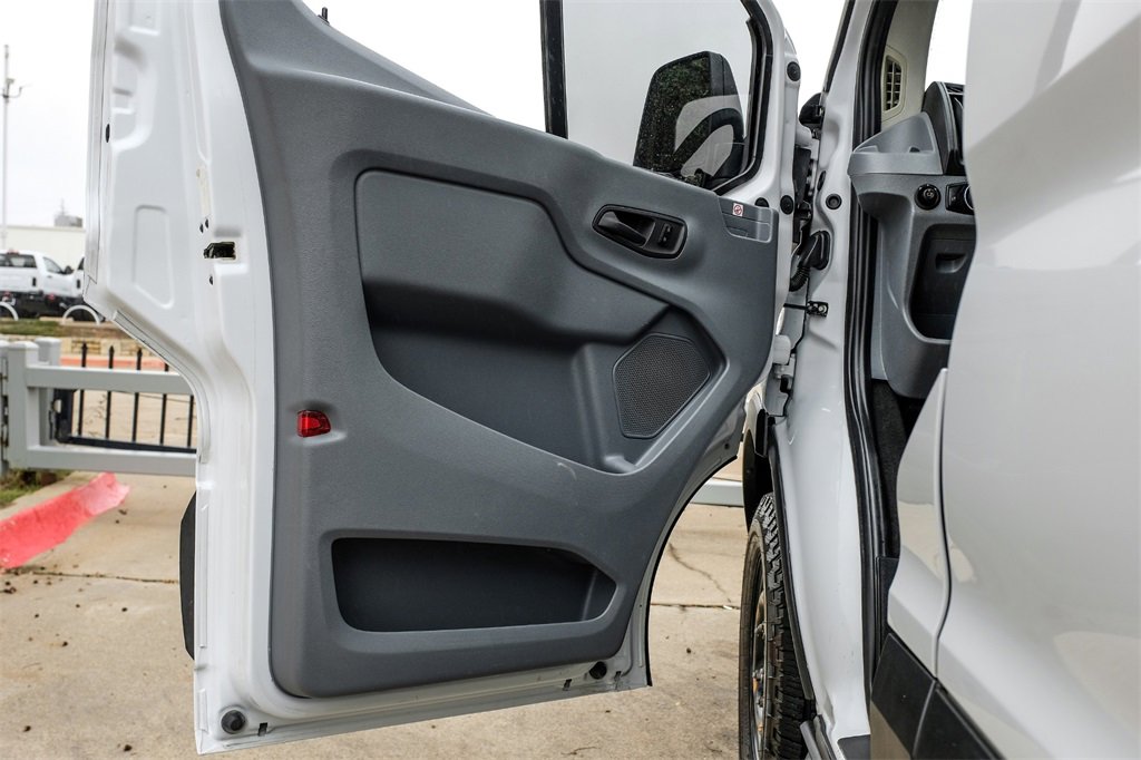 Used 2019 Ford Transit 350 XLT image 40
