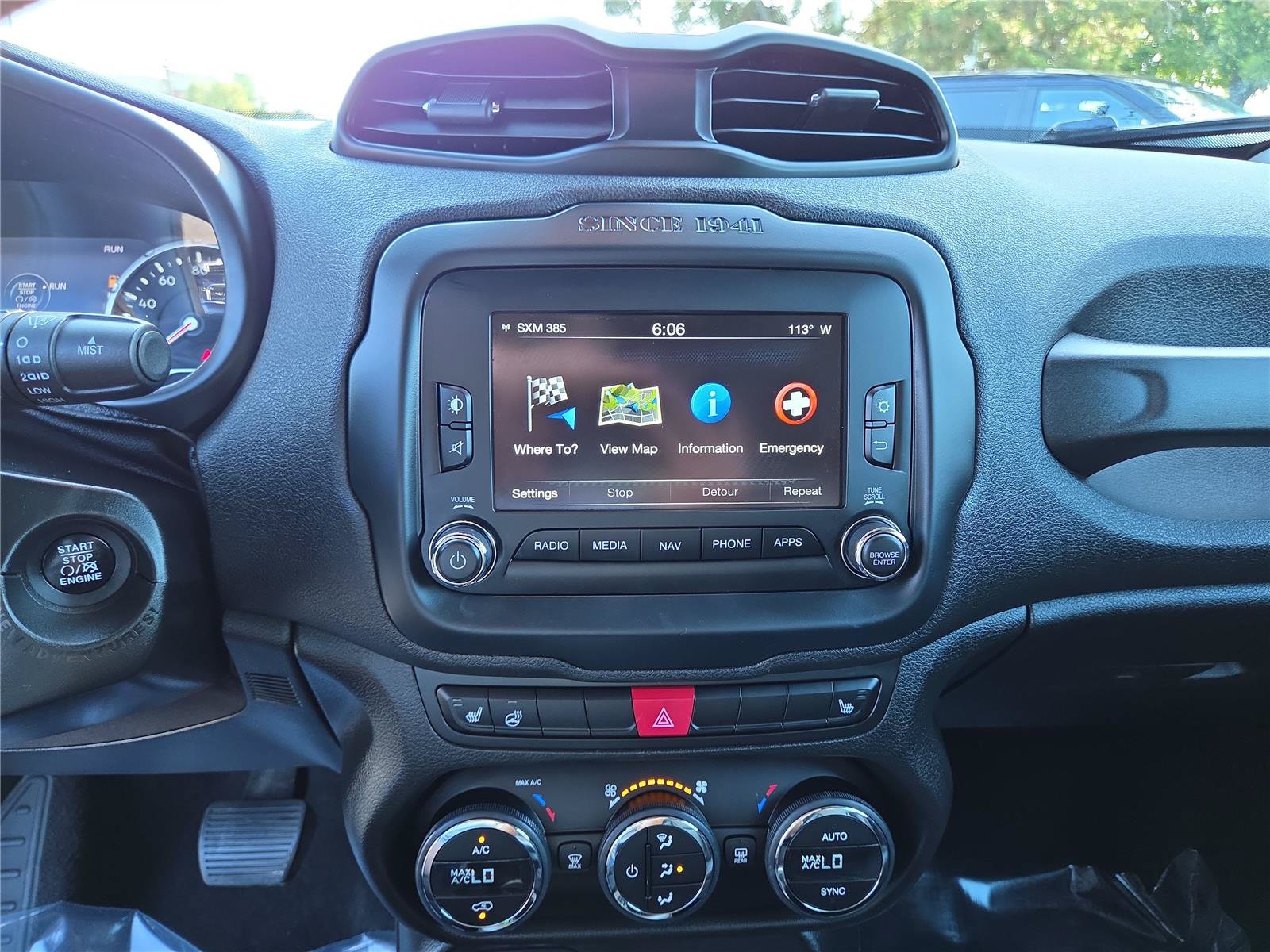Used 2017 Jeep Renegade Limited AWD/4WD image 22