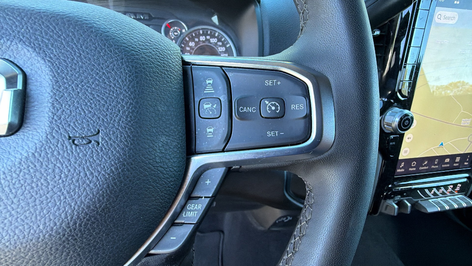 Used 2026 RAM 2500 Big Horn AWD/4WD image 25