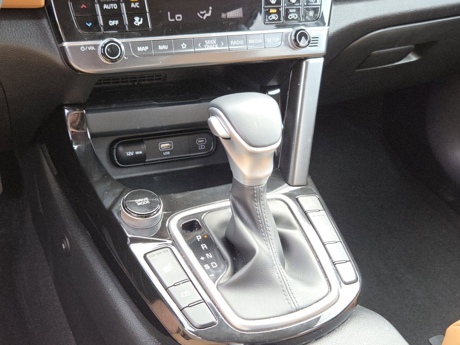 Used 2024 Kia Seltos EX AWD/4WD image 35